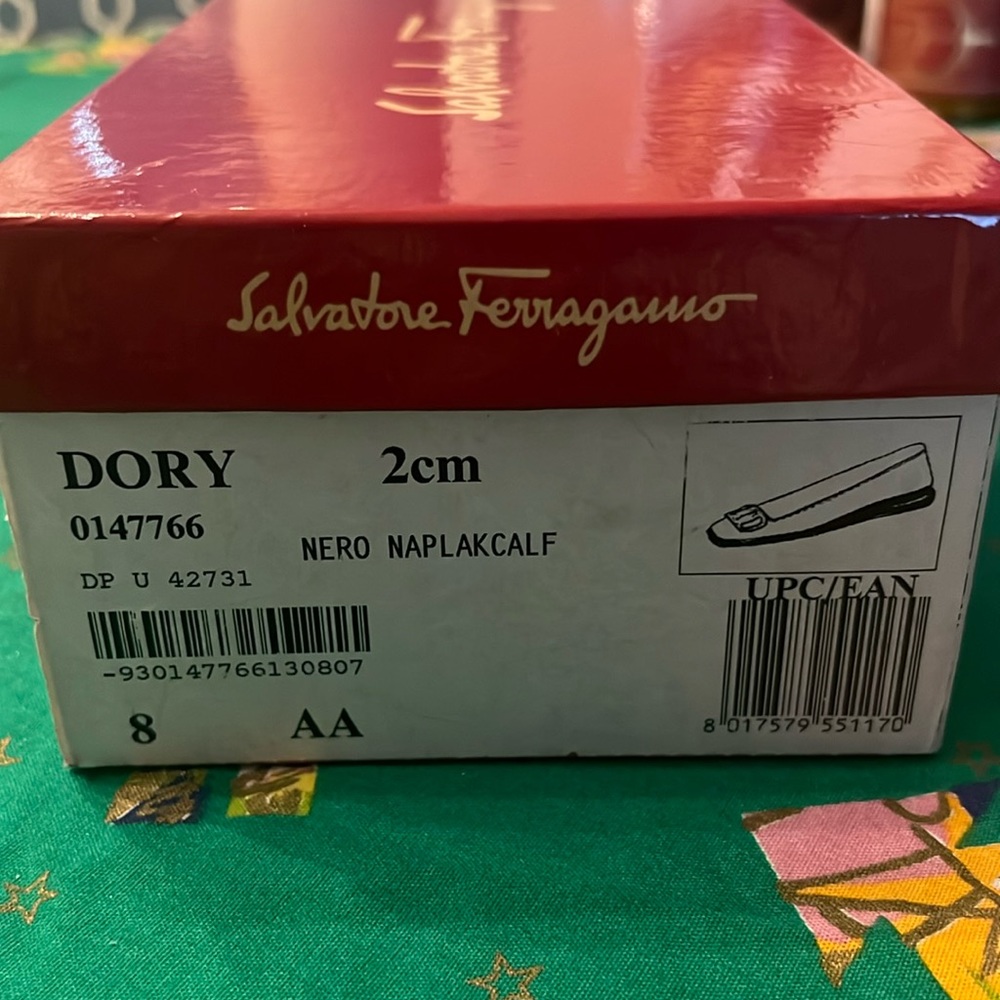 Black vintage well loved Dory Ferragamo flats